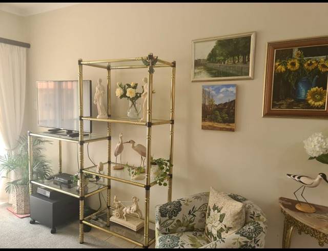 2 BEDROOM APARTMENT FOR SALE IN BRENTWOOD PARK